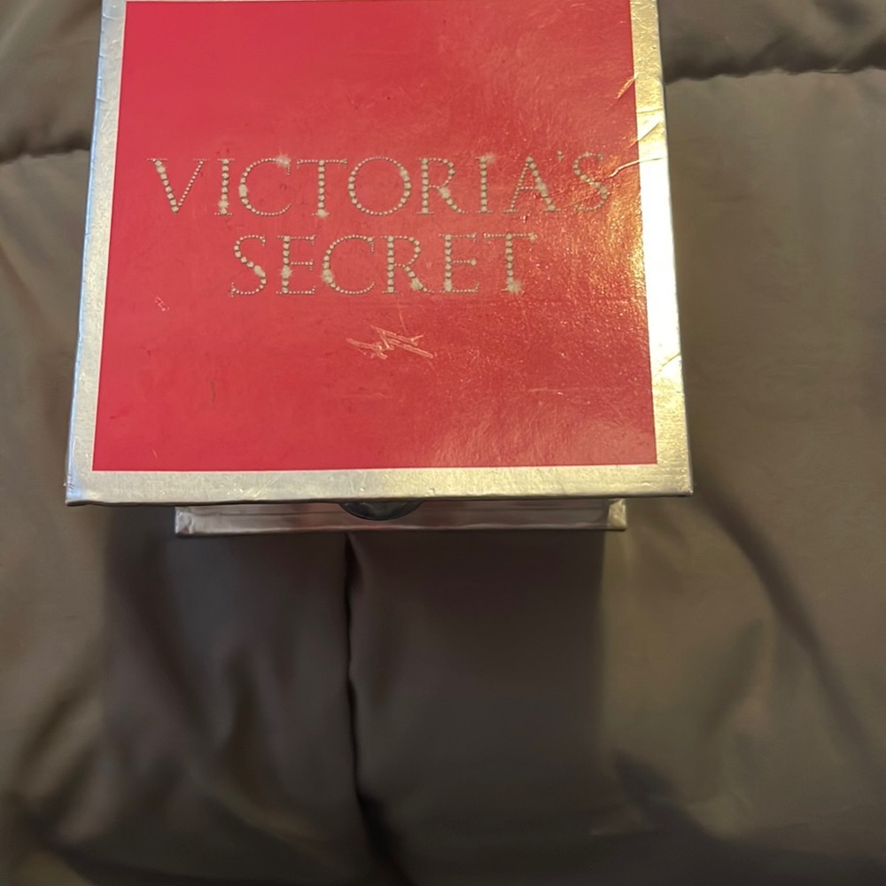 Vs pink Christmas bear n box